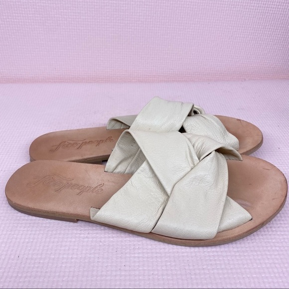 Free People Womens Rio Vista Cream Leather Slides Open Toe - Picture 2 of 8